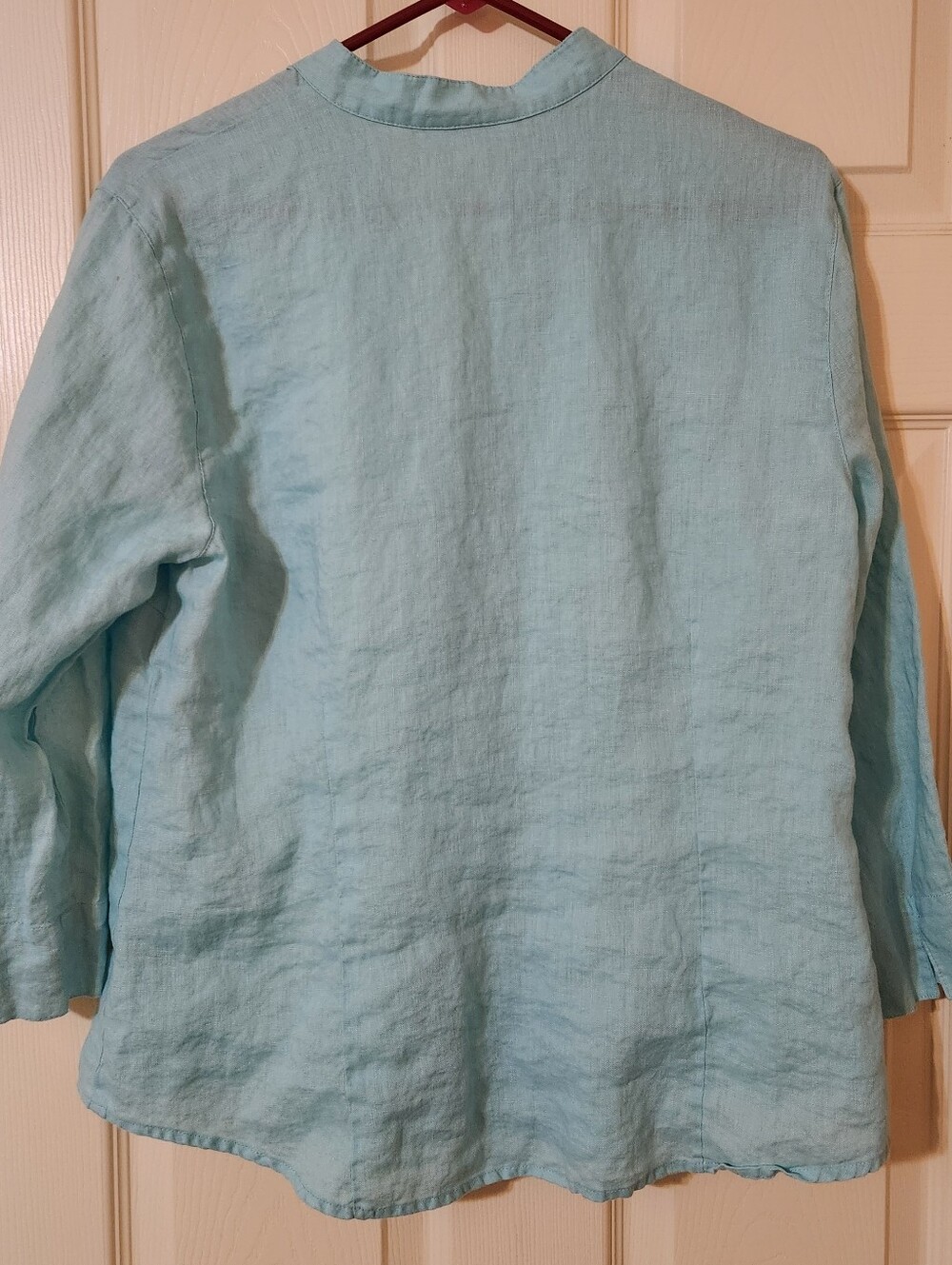 Charter Club 100% Linen Embroidered Floral Button-Up V-Neck Blouse 16P Blue READ - Picture 4 of 7